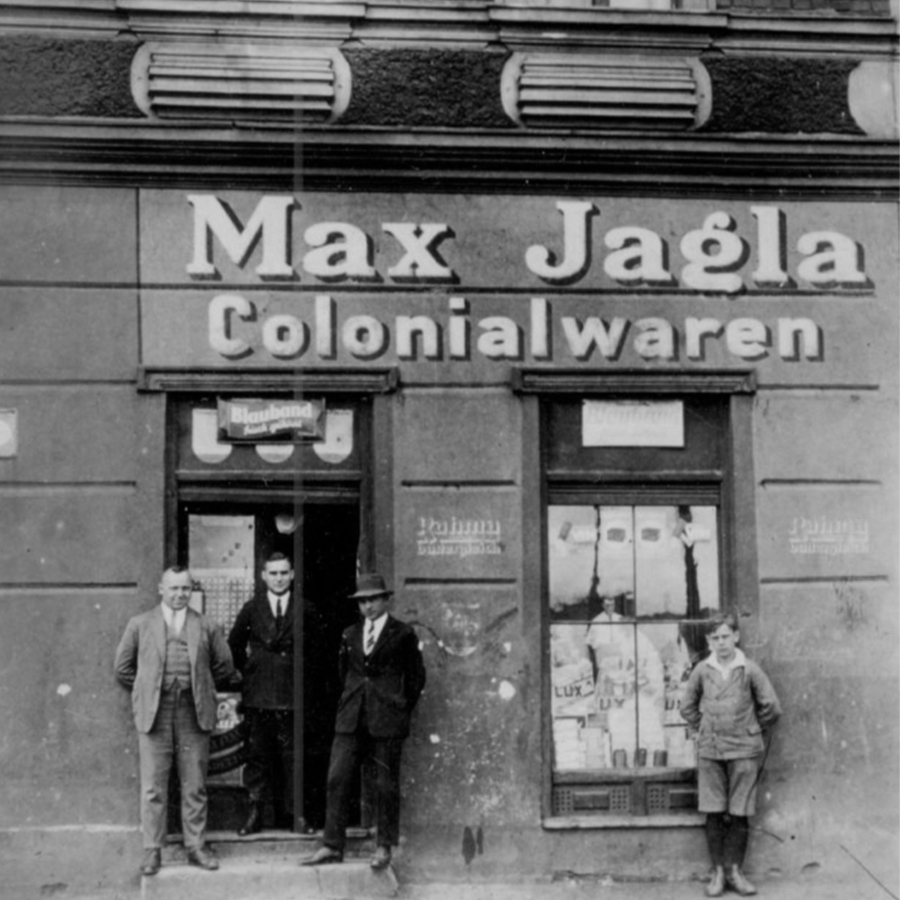 Produktabbildung 4 Weinlikör „Glühweinkräuter-Elixier“