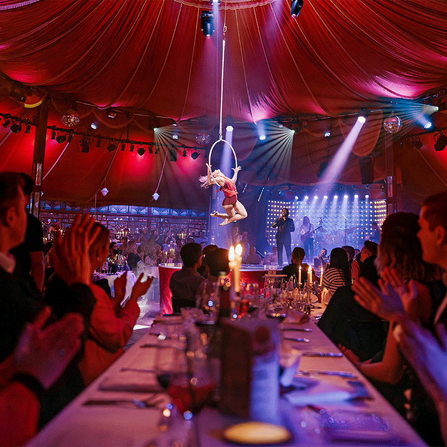 Produktabbildung: Palazzo: Die aufregende Dinner-Show „Nachtschwärmer“ im Spiegelpalast – exklusive Tickets