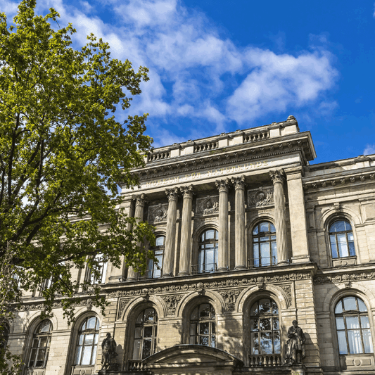 Berlin – hinter den Kulissen: exklusive Abend-Führung im Museum für Naturkunde